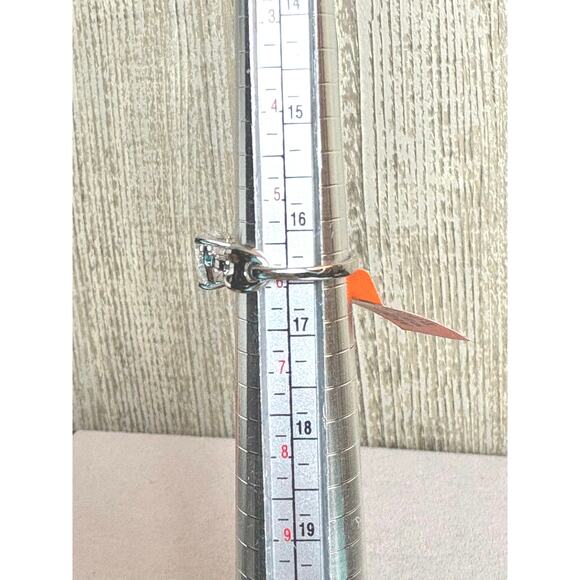 NEW Heart Shaped 2ct Moissanite in 925 Sterling Silver Sz. 6 - Picture 4 of 10